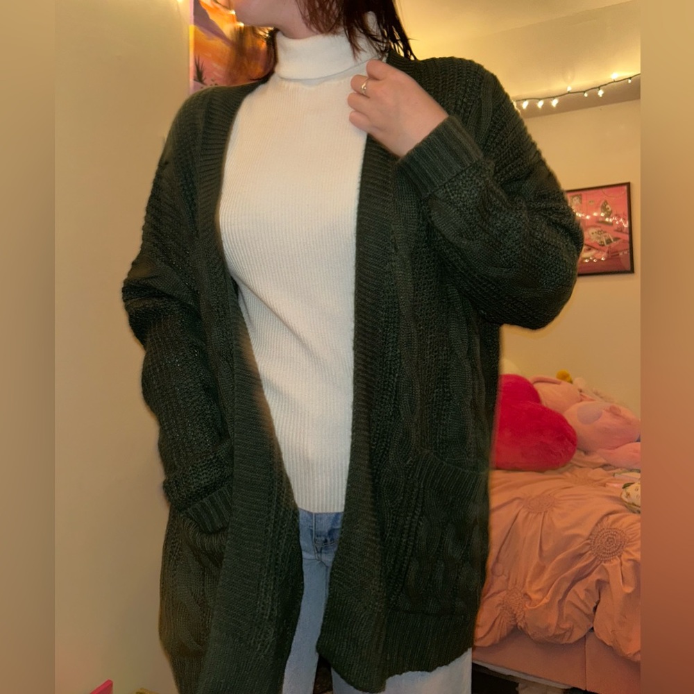 Simply Couture Green cardigan size medium